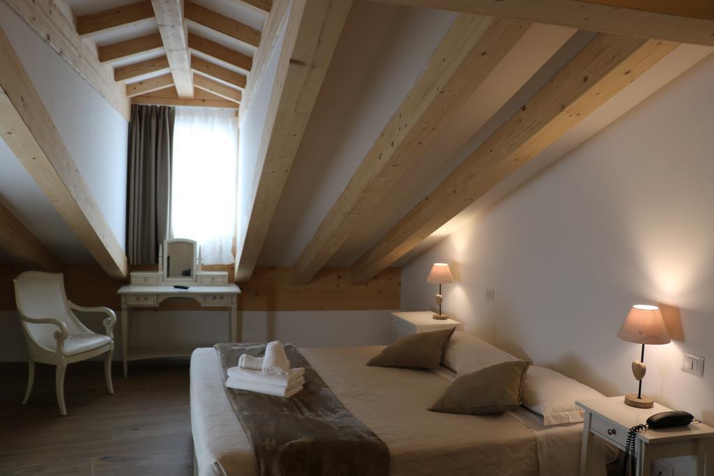 Hotel RivaMia Buitenkant foto